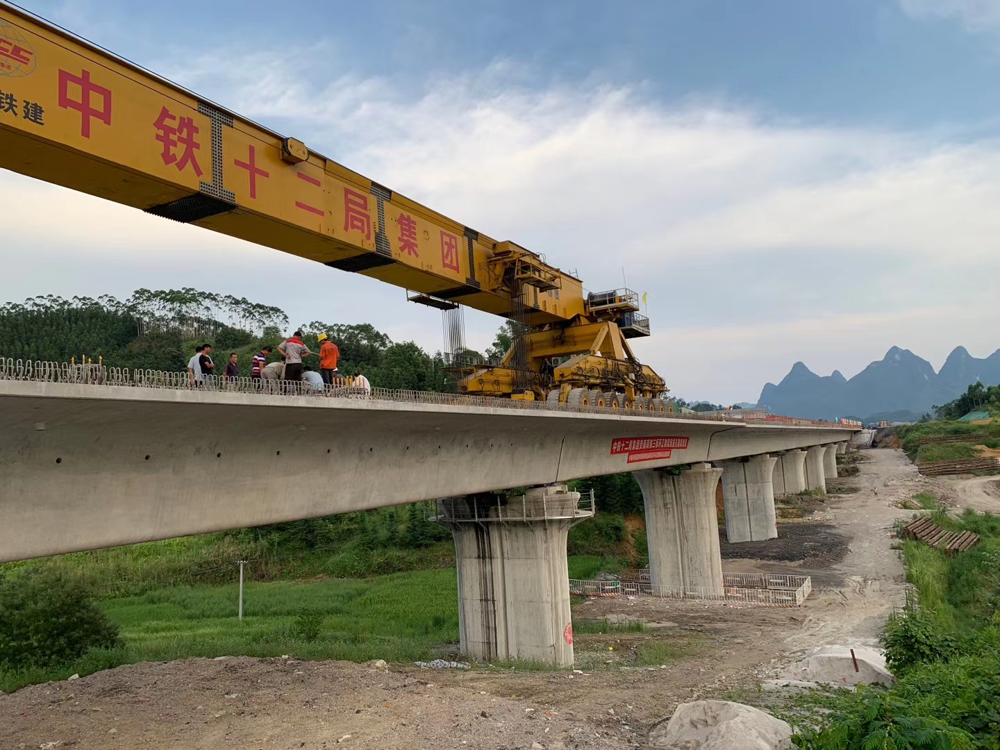 深圳预应力加固在公路桥梁施工应用